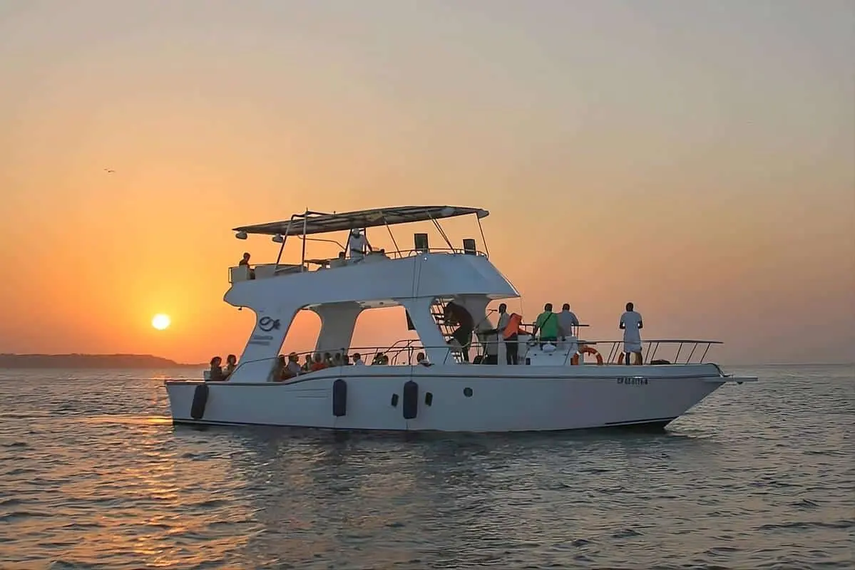 atardecer en barco Cartagena