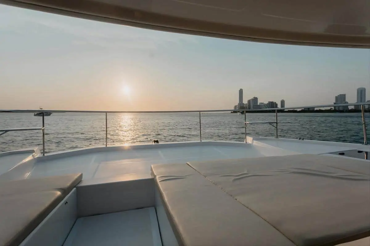 Catamarán Eclipse V - Image 13